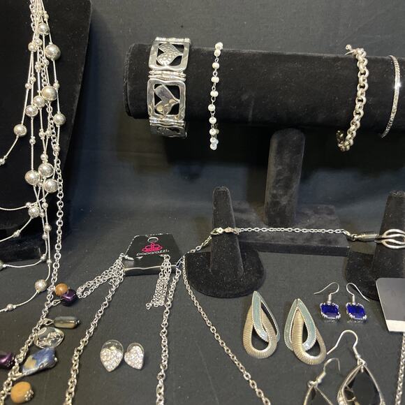 Vintage To Now Lot Silver tone Jewelry Necklace Bracelet Earrings Ring Owl - Picture 5 of 11